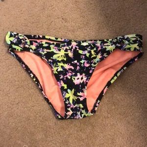 Bikini bottoms
